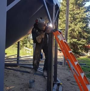 Meet your Posher, Zack